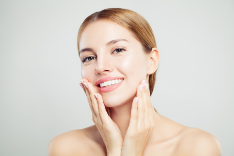 Reserva del tratamiento de Sculptra Facial